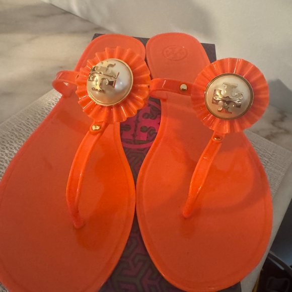 Shoes - Picture 1 of 3